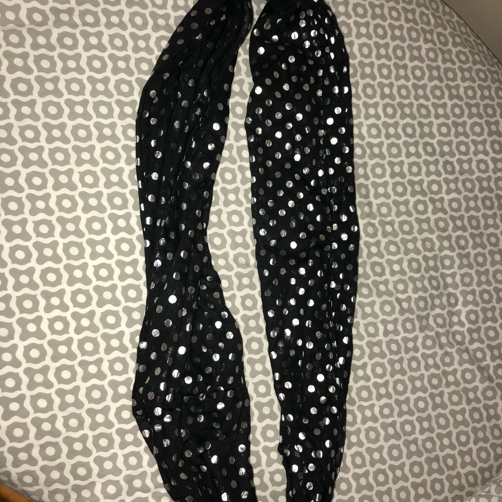 Infinity scarf